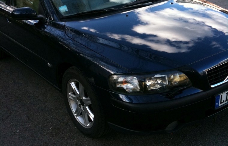 Volvo S60 - beautiful closeup